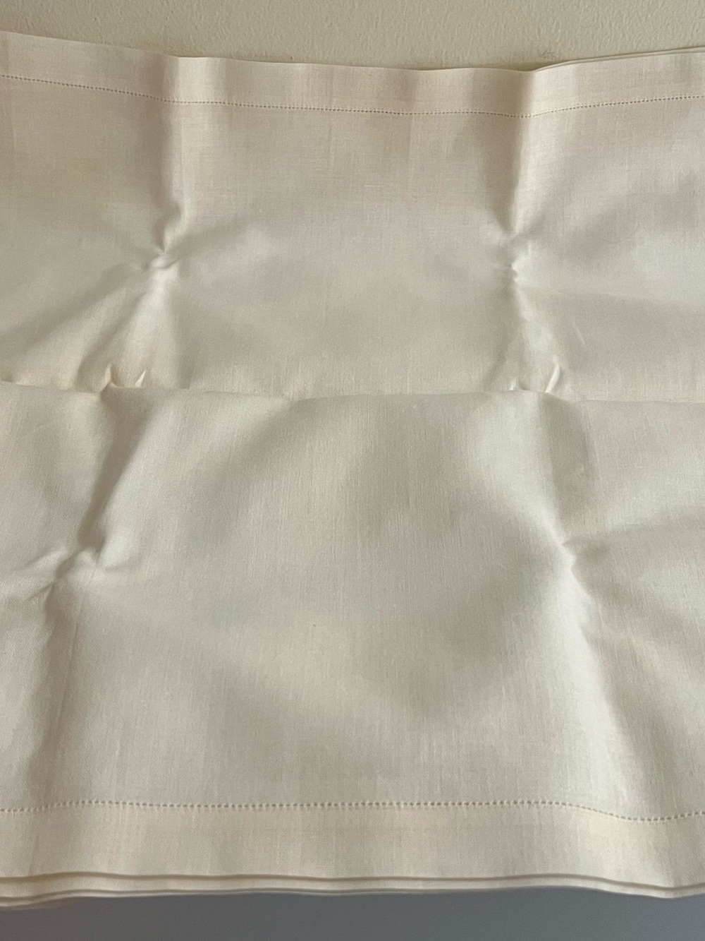 Set of 4 White Linen Table Napkins-42 x 42 cm